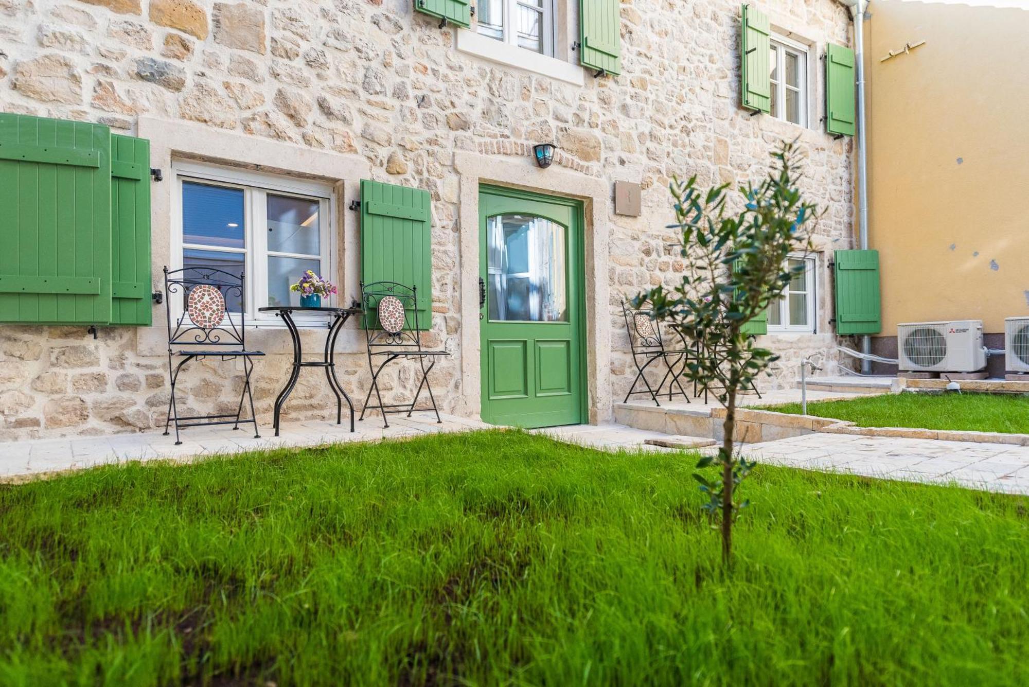 10 Heritage Rooms Zadar Exterior photo